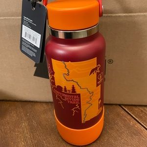 Brand new Hydro Flask. 32 oz, wide mouth.